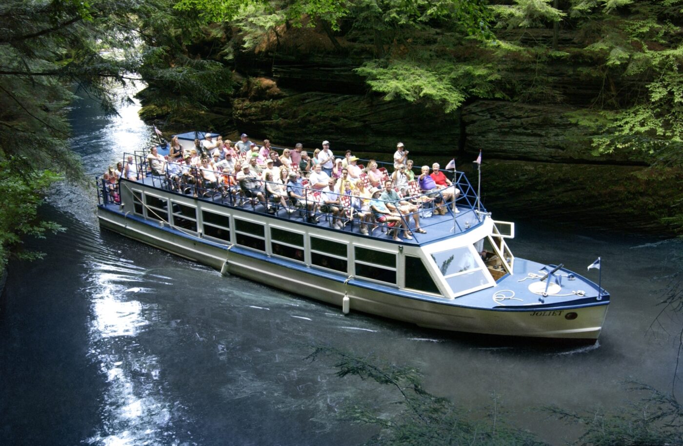 upper deck boat tour wisconsin dells